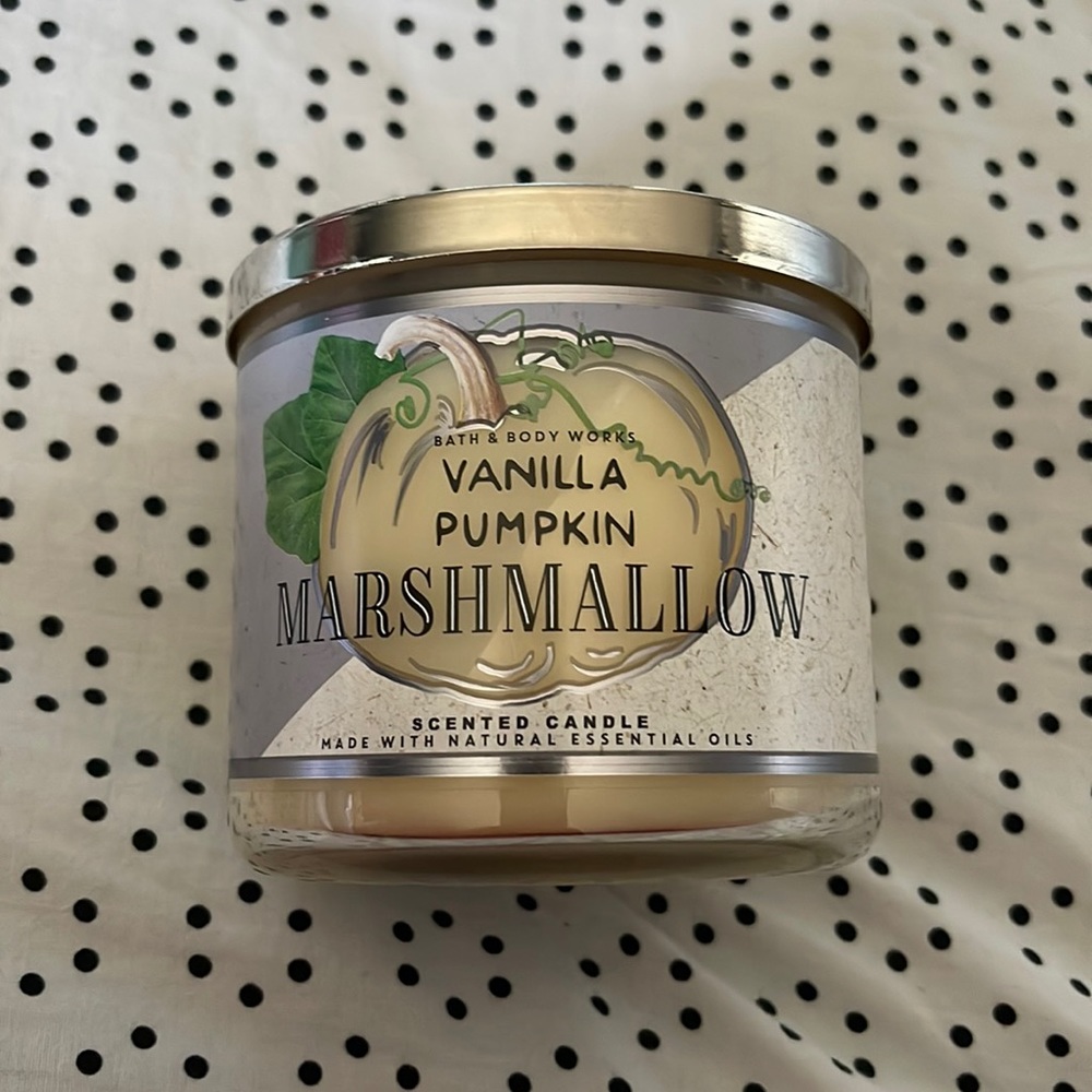 Bath & Body Works Candle